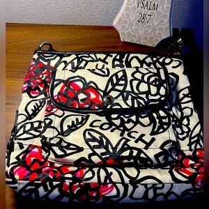 COACH POPPY DAISY FLORAL GRAFFITI CROSS BODY PURSE SERIAL #- No B1120-F16864